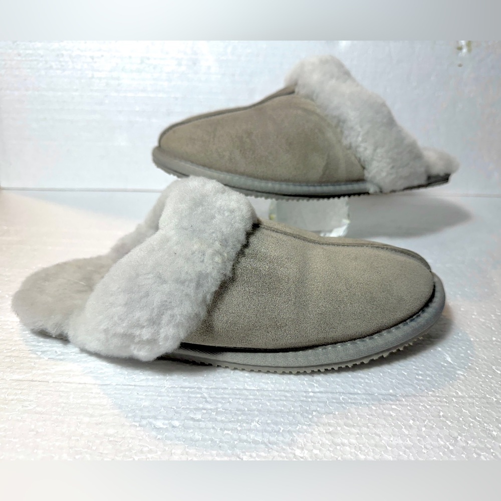 Quince Women's Cozy Grey Shearling Slippers - Picture 5 of 17